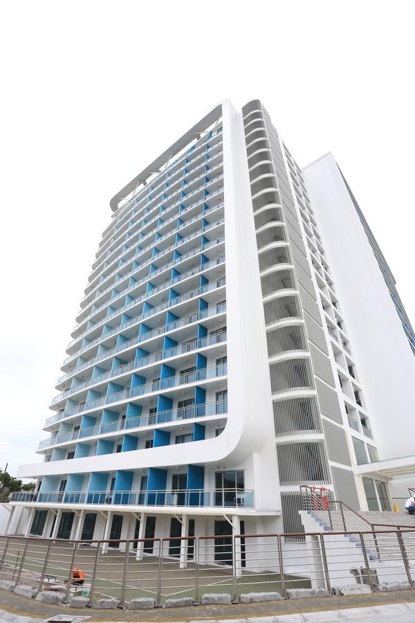 Maui Condotel Azure Residence Manila Exterior foto